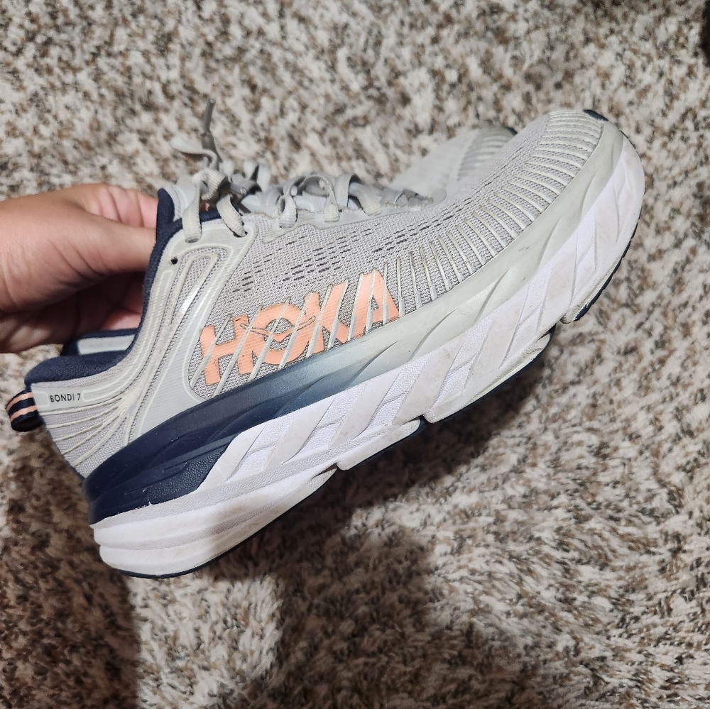 Hoka Bondi 7